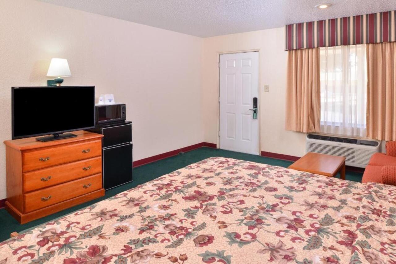 Americas Best Value Inn Lubbock East Luaran gambar