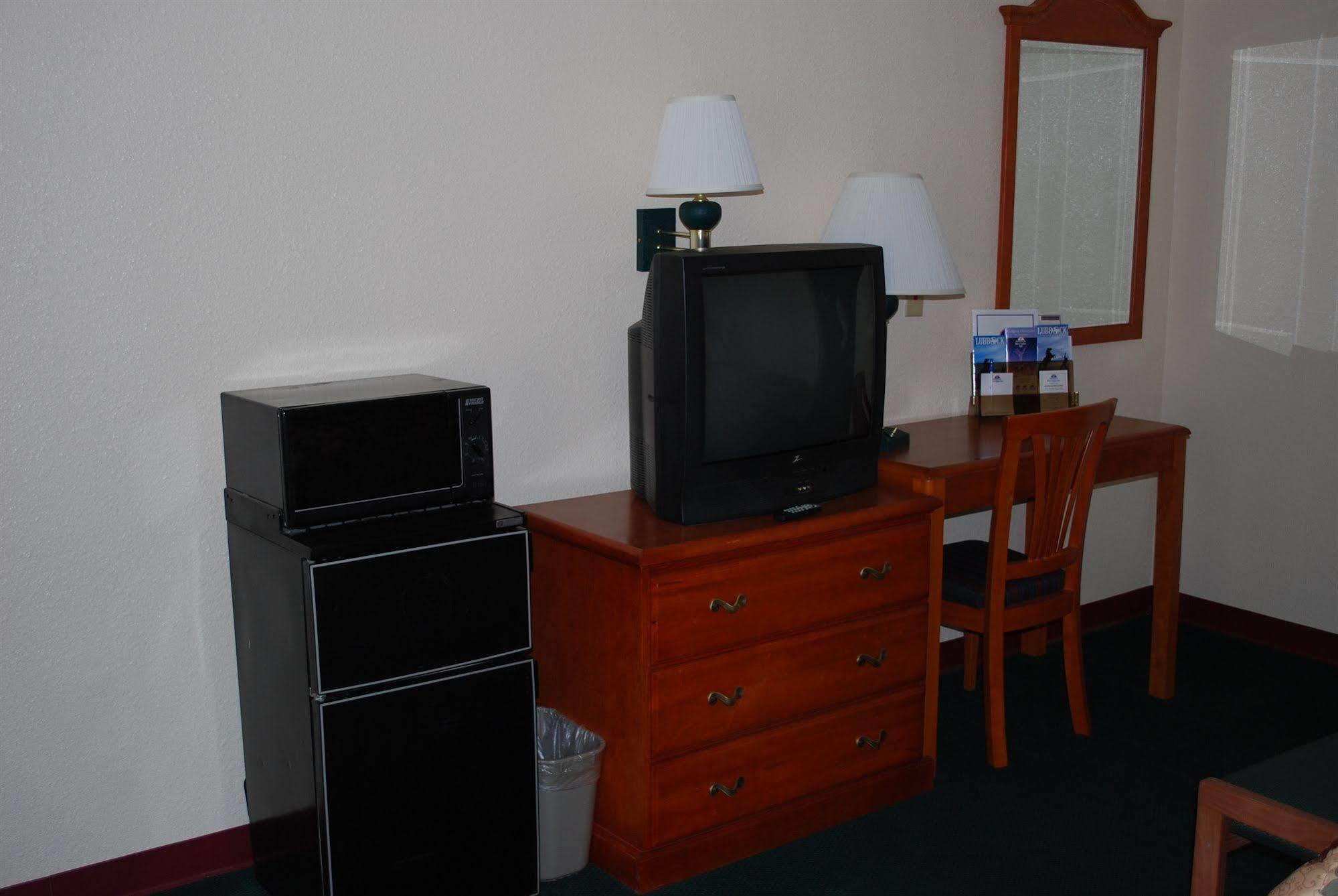 Americas Best Value Inn Lubbock East Luaran gambar