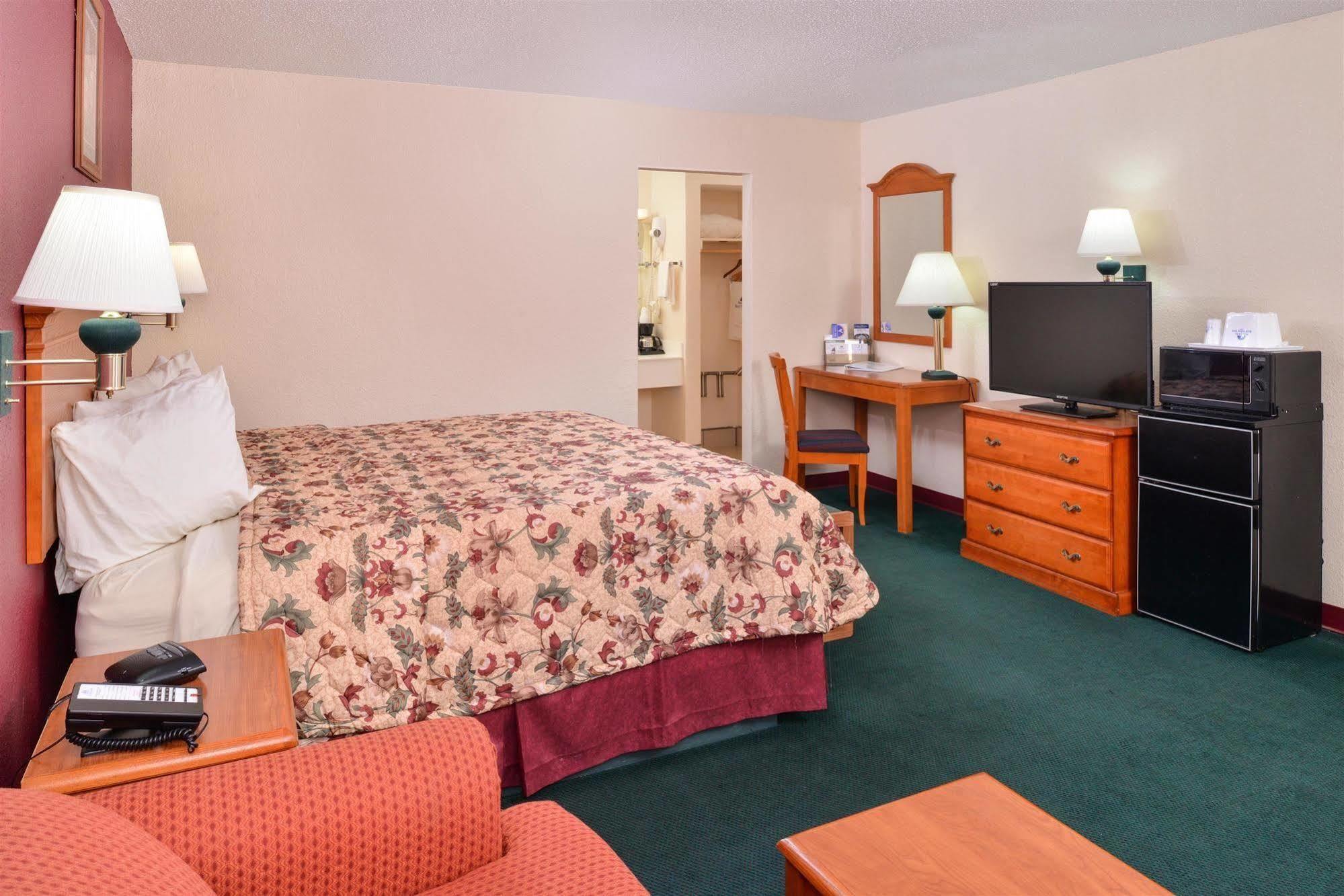 Americas Best Value Inn Lubbock East Luaran gambar