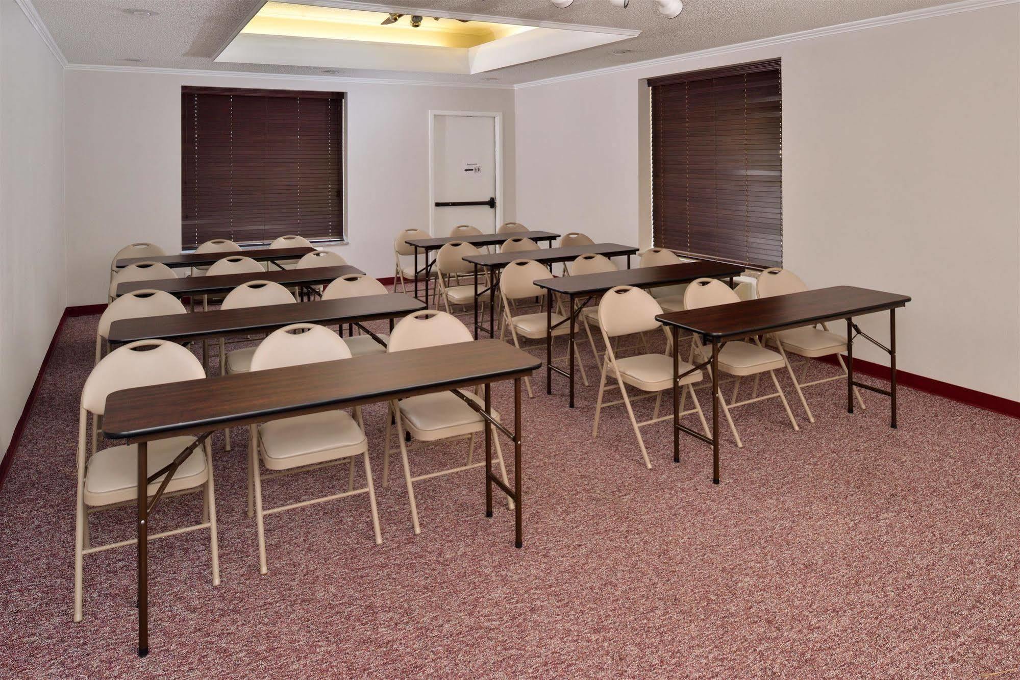 Americas Best Value Inn Lubbock East Luaran gambar