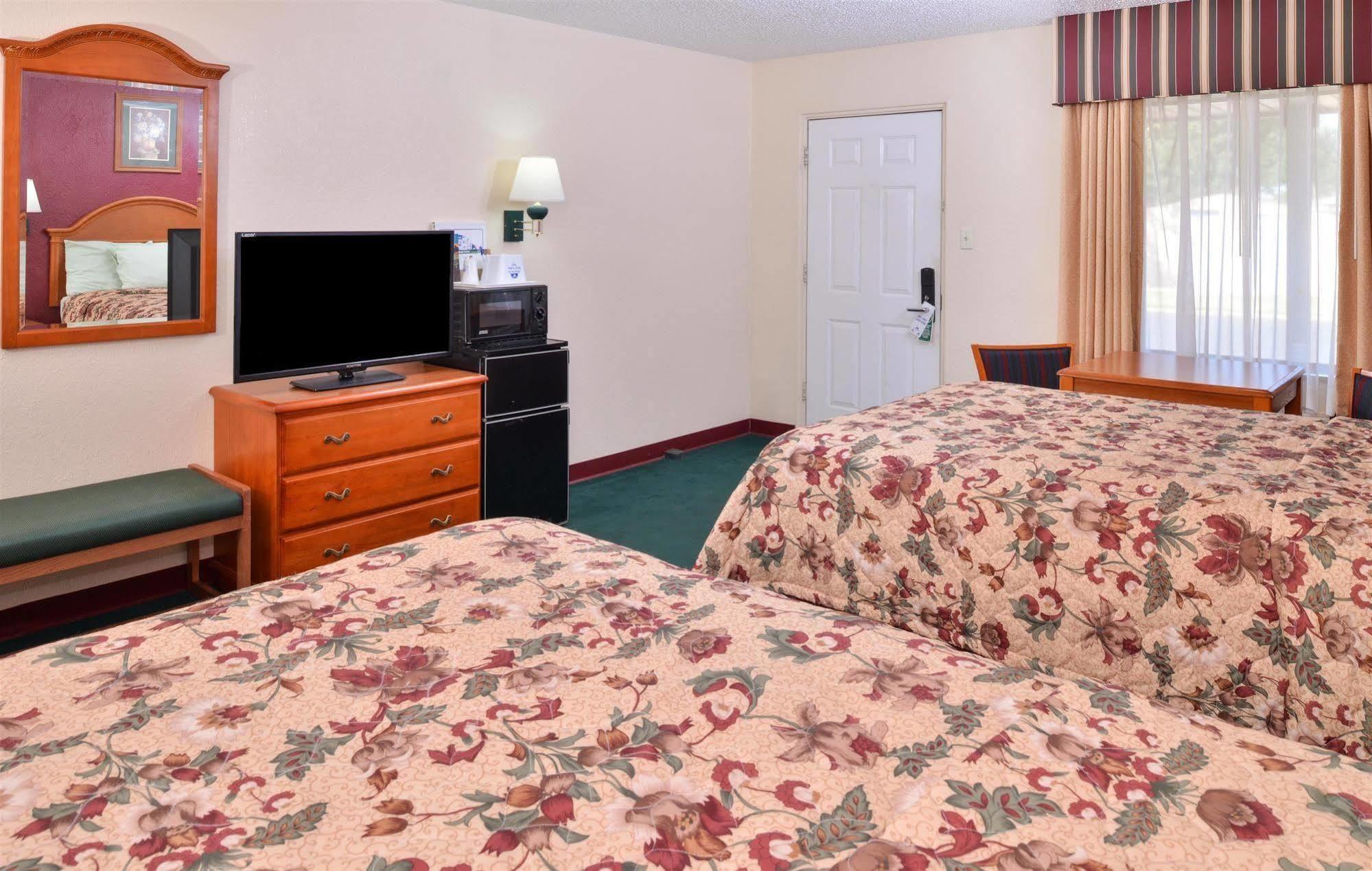 Americas Best Value Inn Lubbock East Luaran gambar